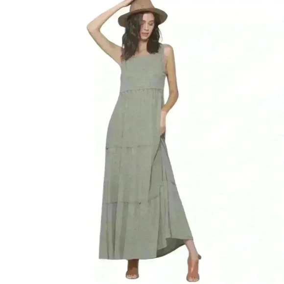 NWT Sleeveless Cutout Back Maxi Olive Dress - Picture 2 of 5